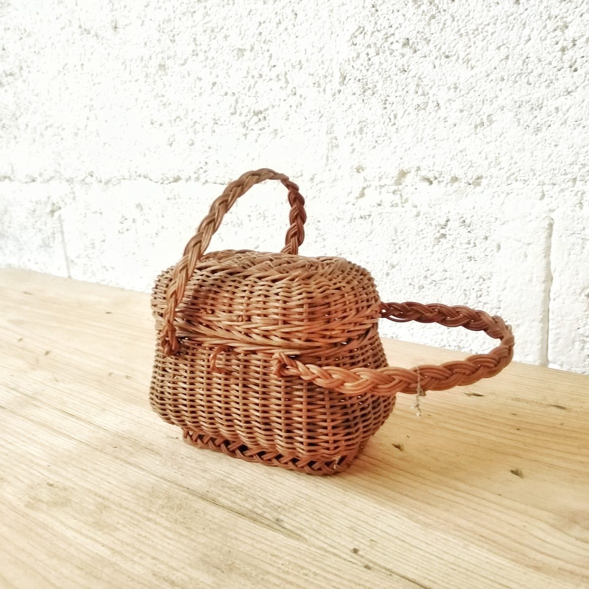 Panier ovale en osier blanc avec l'intérieur doublé de tissu | Buar