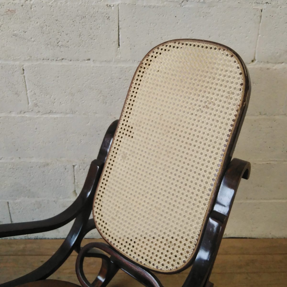 Fauteuils rocking chair ancien d'occasion - Ameublement Fauteuils rocking chair ancien d'occasion - Ameublement