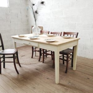 Table de ferme patinée