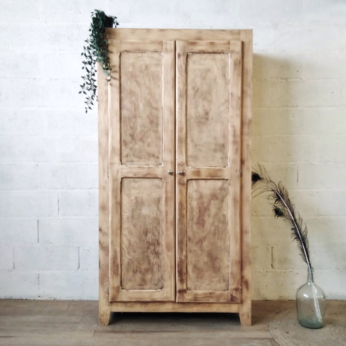 Armoire Parisienne en bois naturel