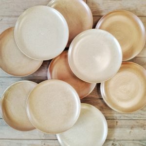 Série de 10 assiettes en grès