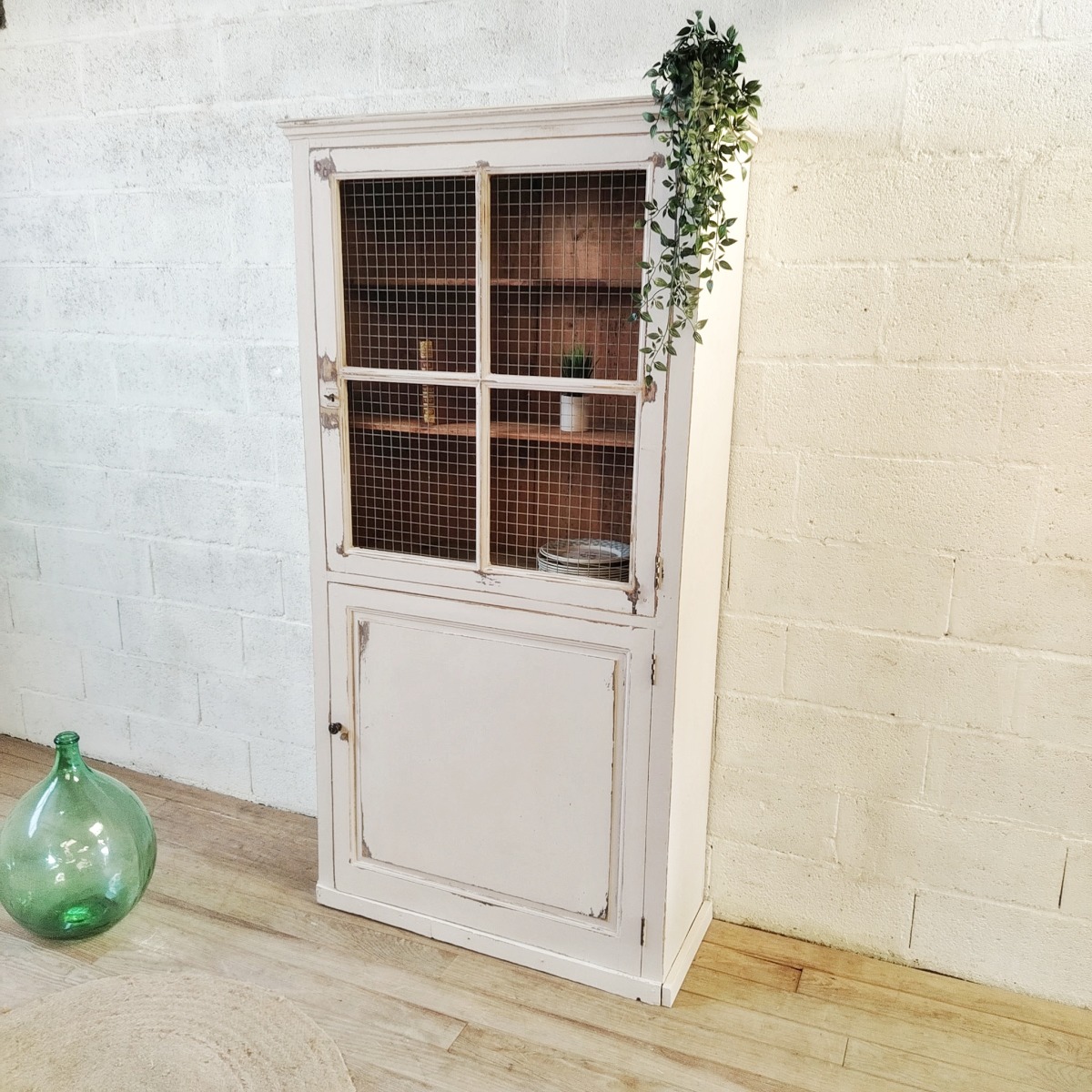 Armoire fermière patinée – Image 3