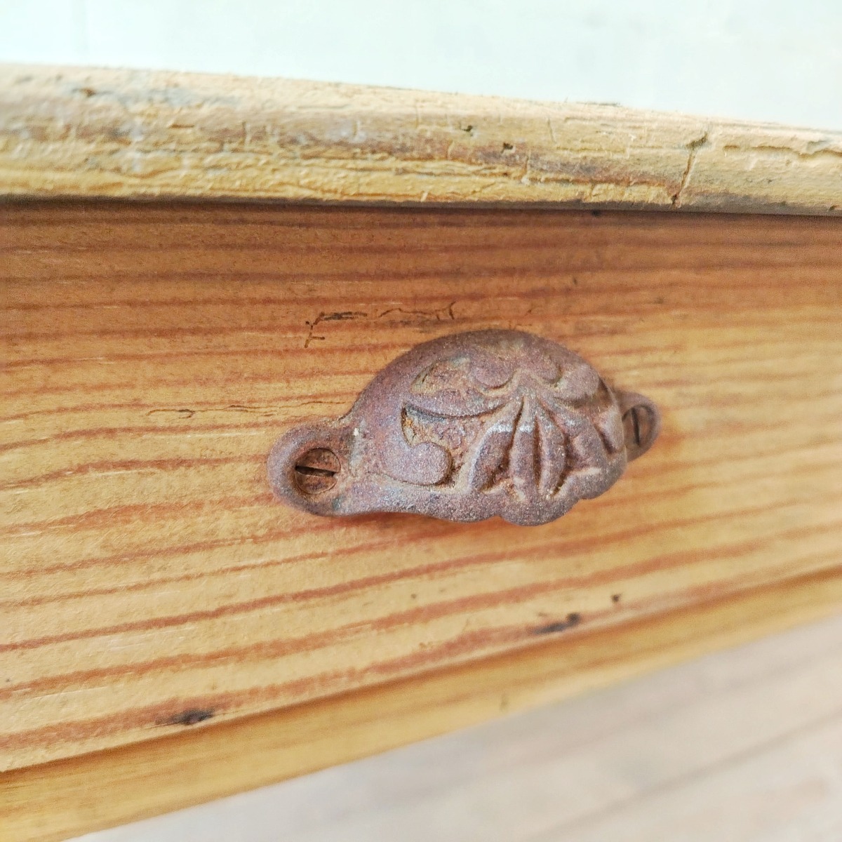 Table basse en bois naturel – Image 2