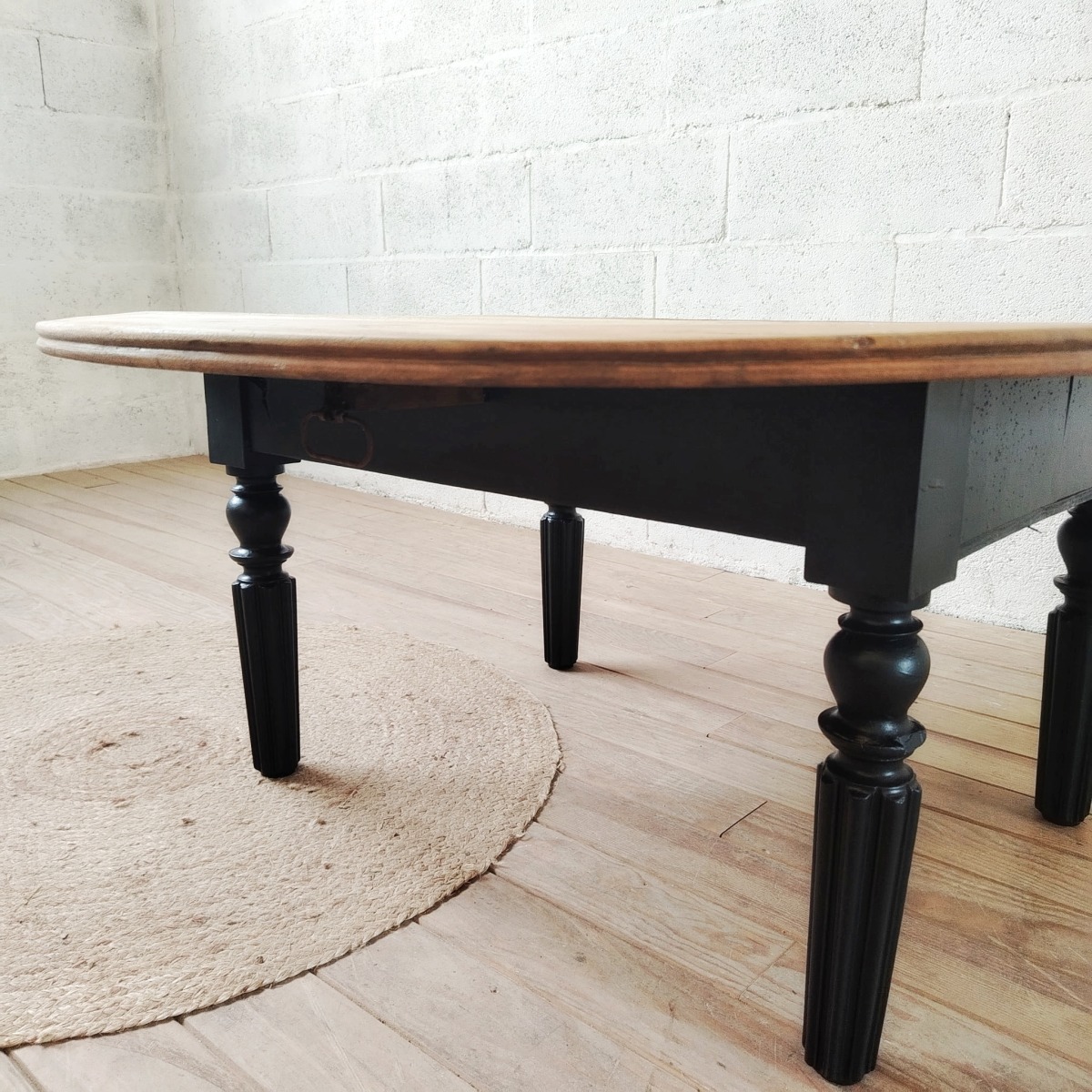 Table basse noire et bois – Image 4