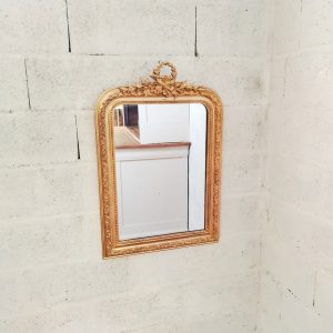 Miroir ancien à fronton