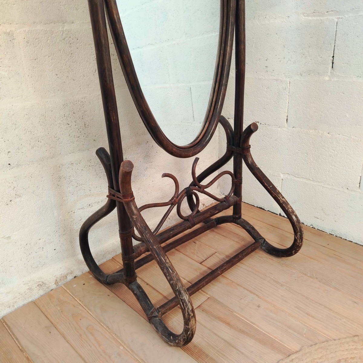 Miroir psyché en rotin – Image 3