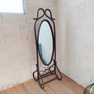 Miroir psyché en rotin