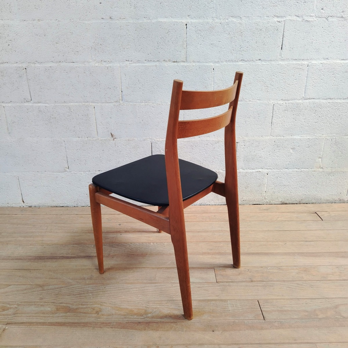 Chaise scandinave – Image 4