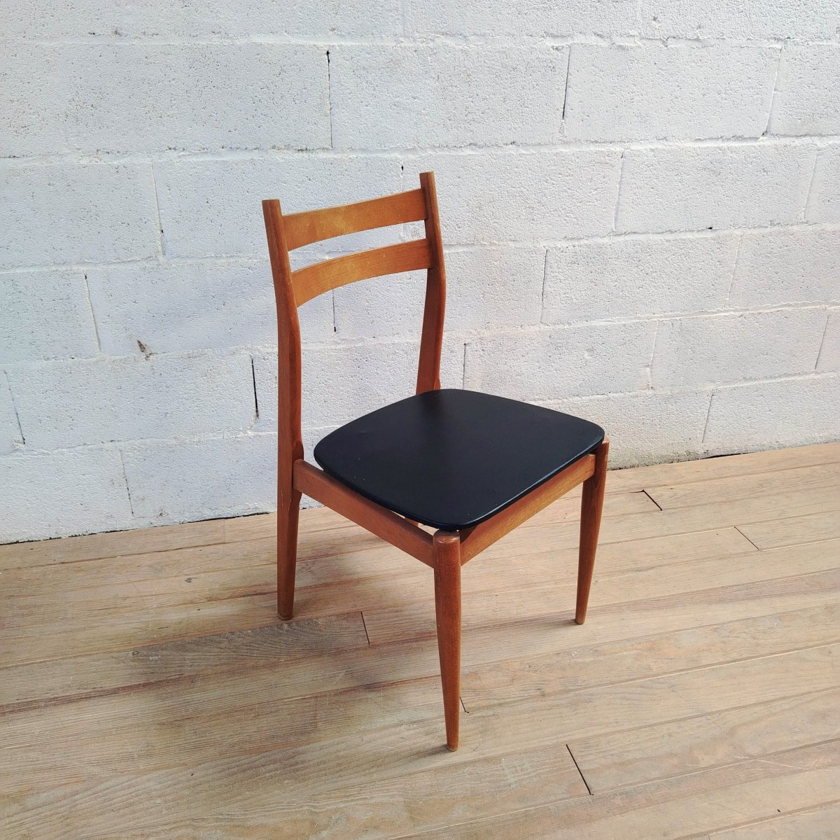 Chaise scandinave – Image 3