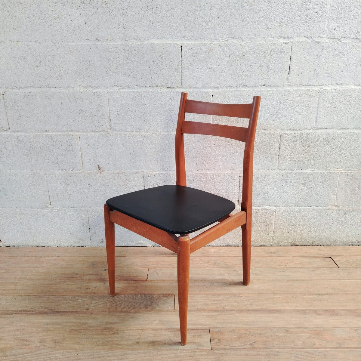 Chaise scandinave