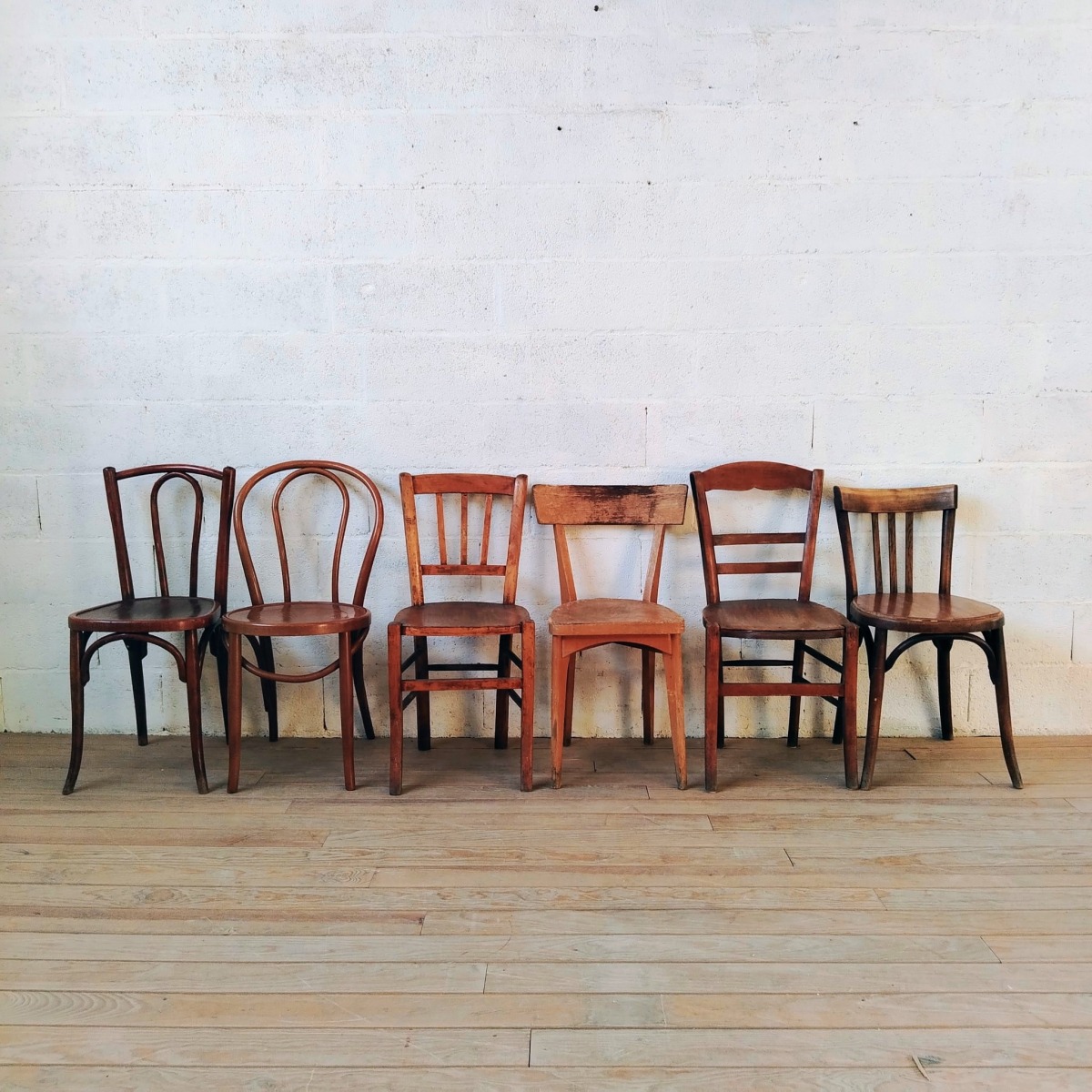 Série de 6 chaises Bistrot dépareillées