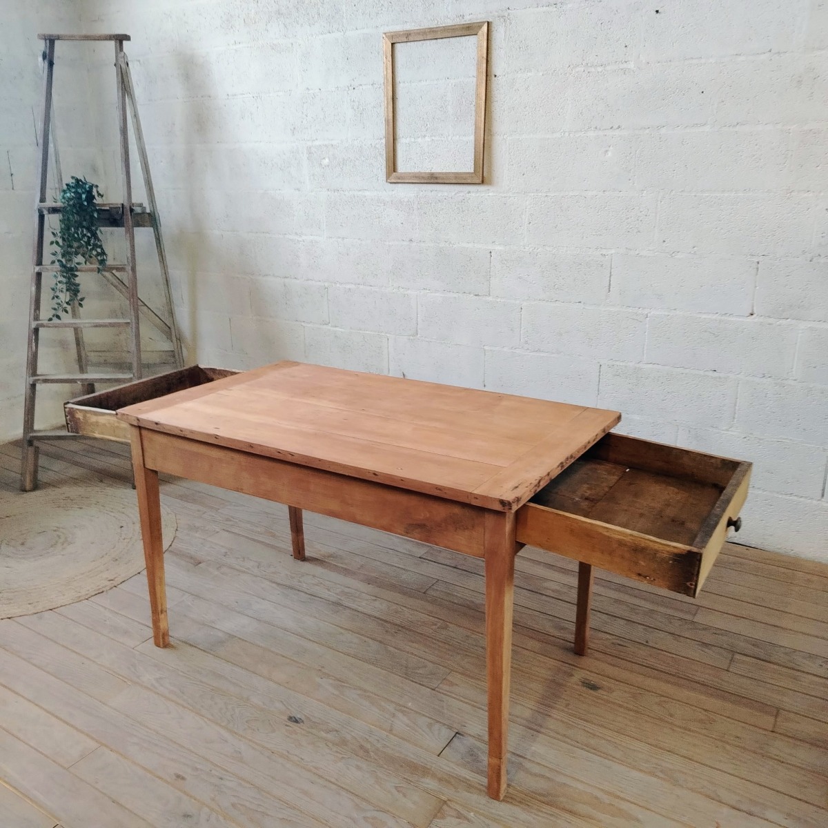 Table de ferme en bois naturel – Image 5