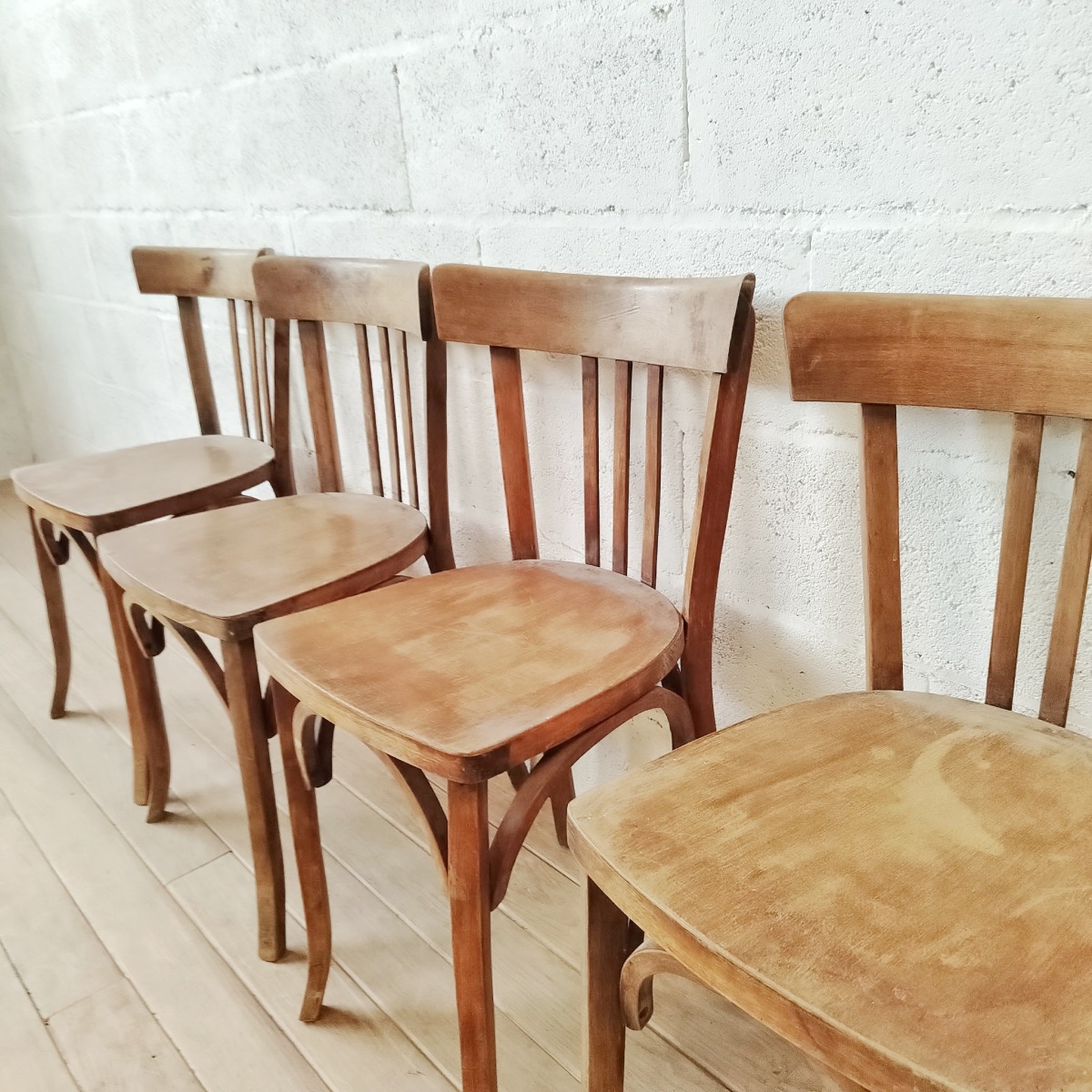 Série de 4 chaises Bistrot – Image 2