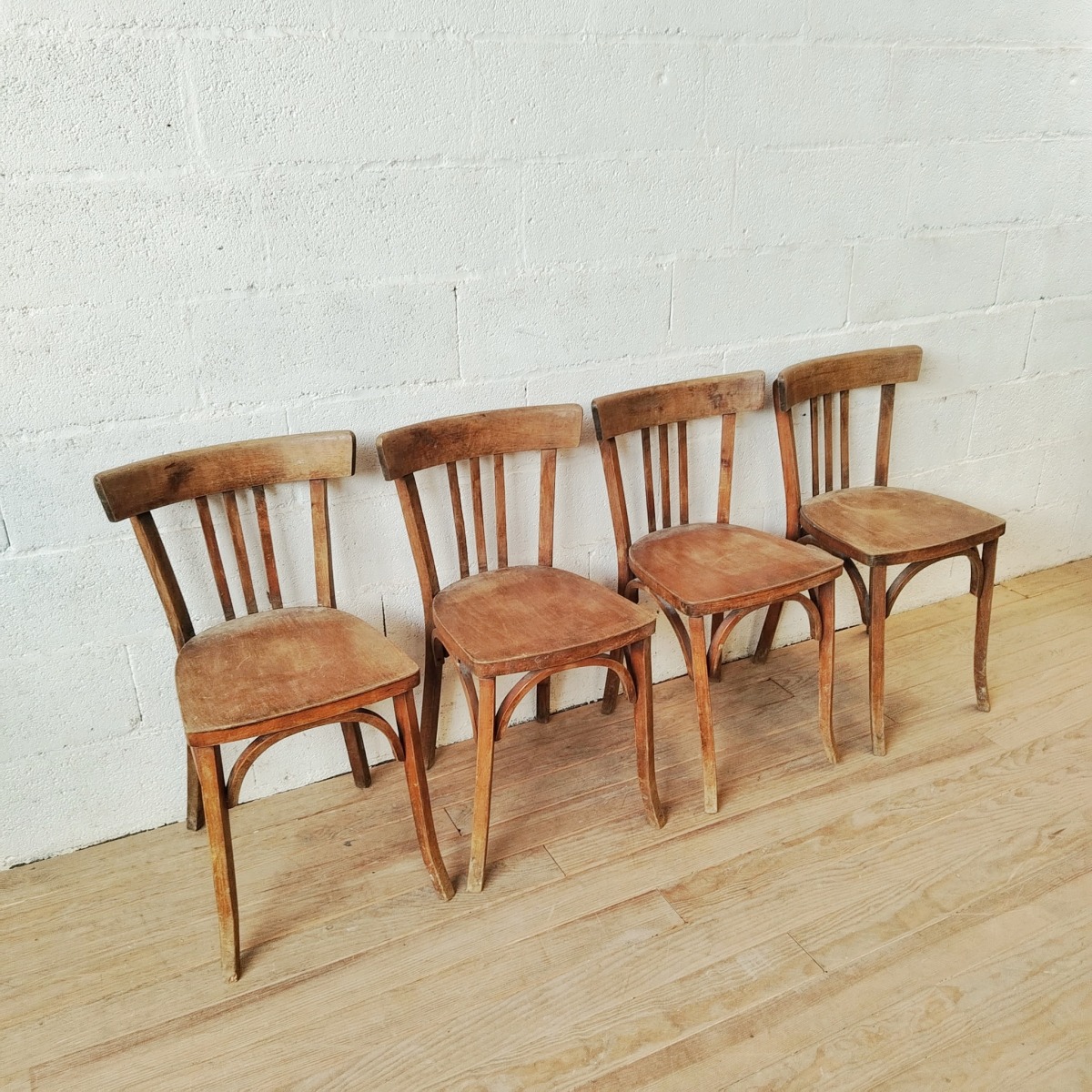 Série de 4 chaises Bistrot – Image 4