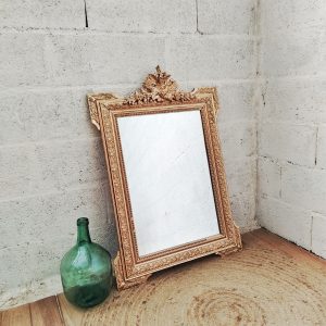 Miroir doré ancien