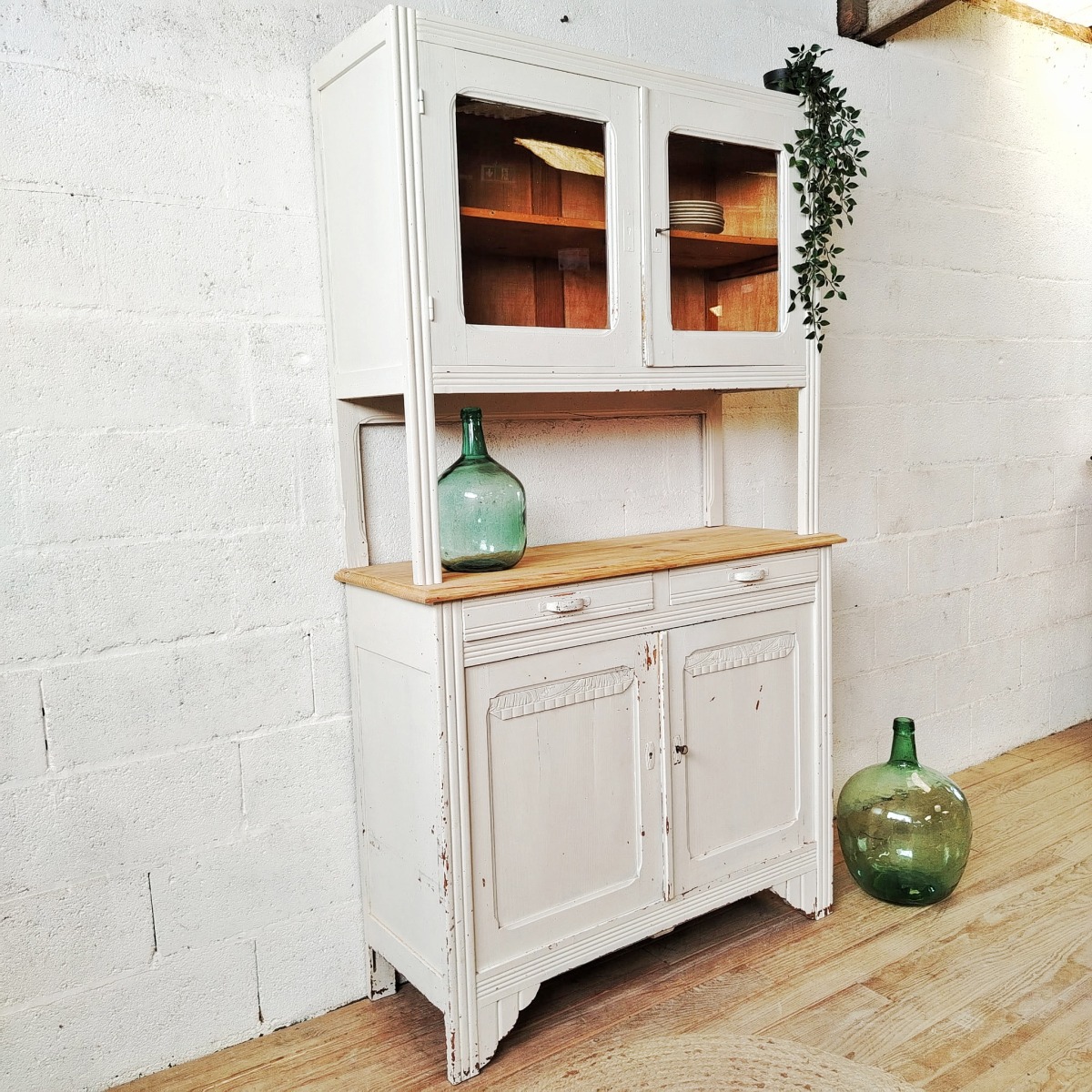 Buffet de cuisine patiné – Image 4