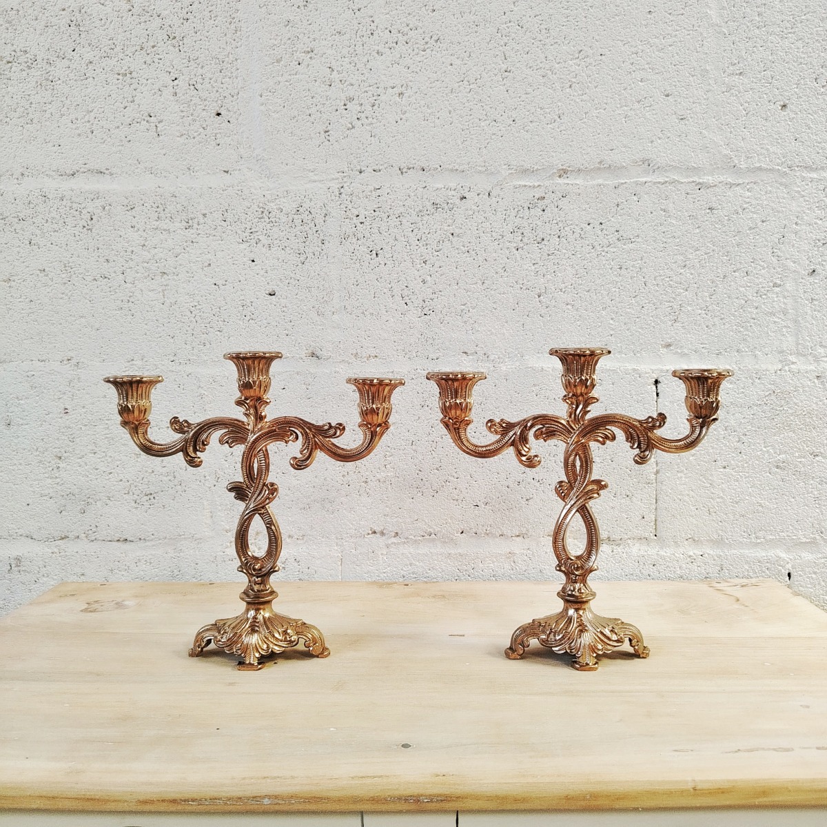 Paire de chandeliers anciens