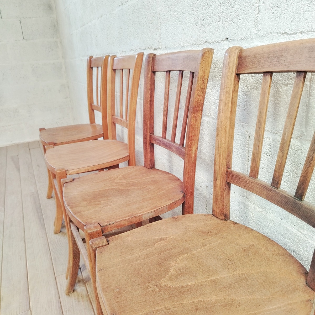Série de 4 chaises Bistrot Luterma – Image 3