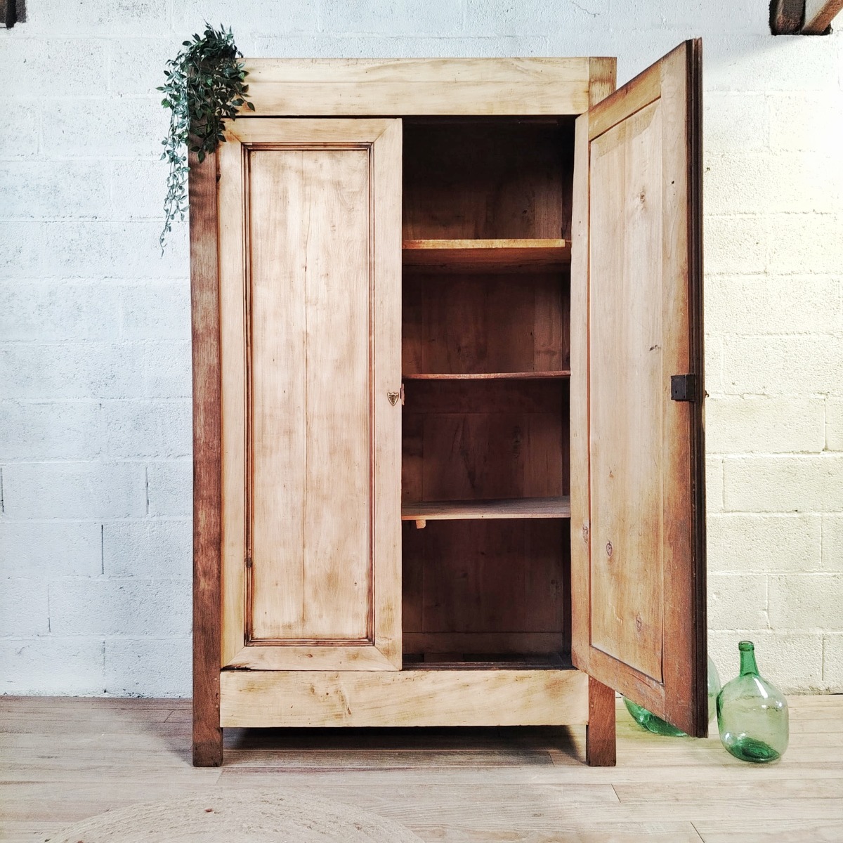 Armoire en bois naturel "Cerisette" – Image 3