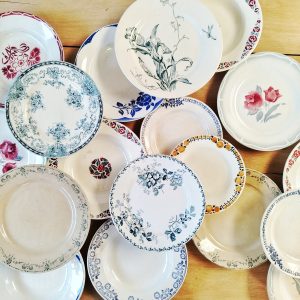 Lot de 20 assiettes anciennes dépareillés