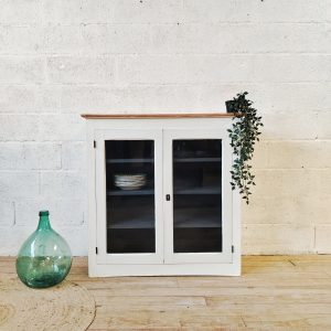 Vitrine basse