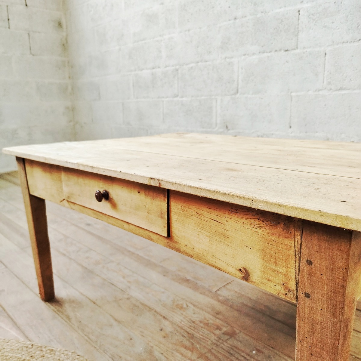 Table basse fermière en bois naturel – Image 2
