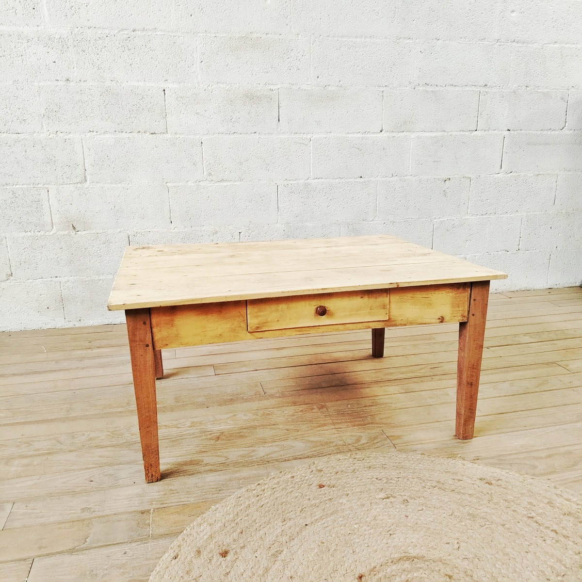 Table basse fermière en bois naturel – Image 3